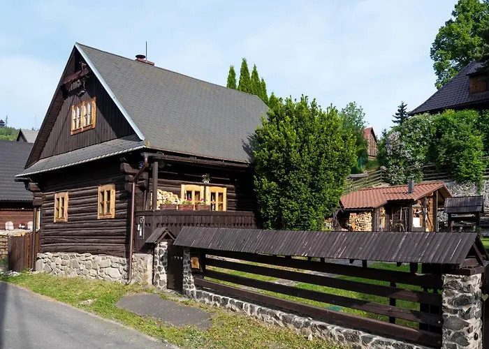 Traditional Cozy Cottage Bocanka