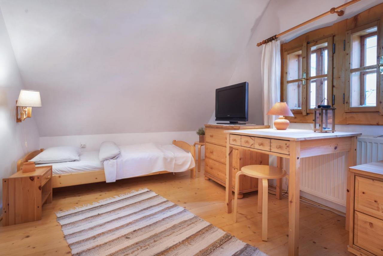 Traditional Cozy Bocanka Nizna Boca